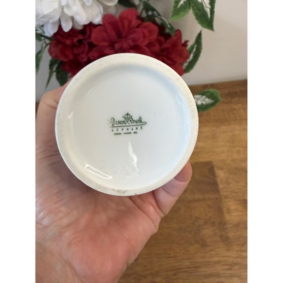 Vintage Rosenthal Germany White Porcelain Gold Floral Vase MCM Decor Display - Picture 7 of 7